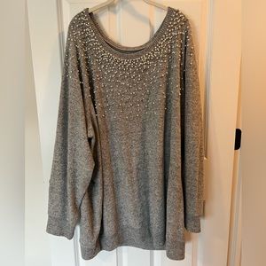Gray sweater with beading